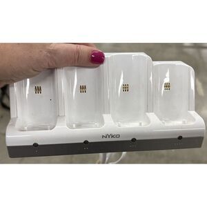 Nintendo Wii Nyko Quad Controller Charge‎ Station 87060-A50